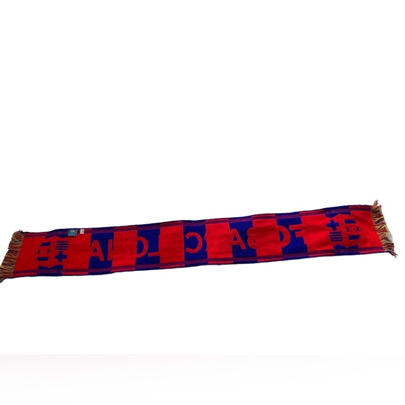 FC Barcelona Scarf - Picture 2 of 2
